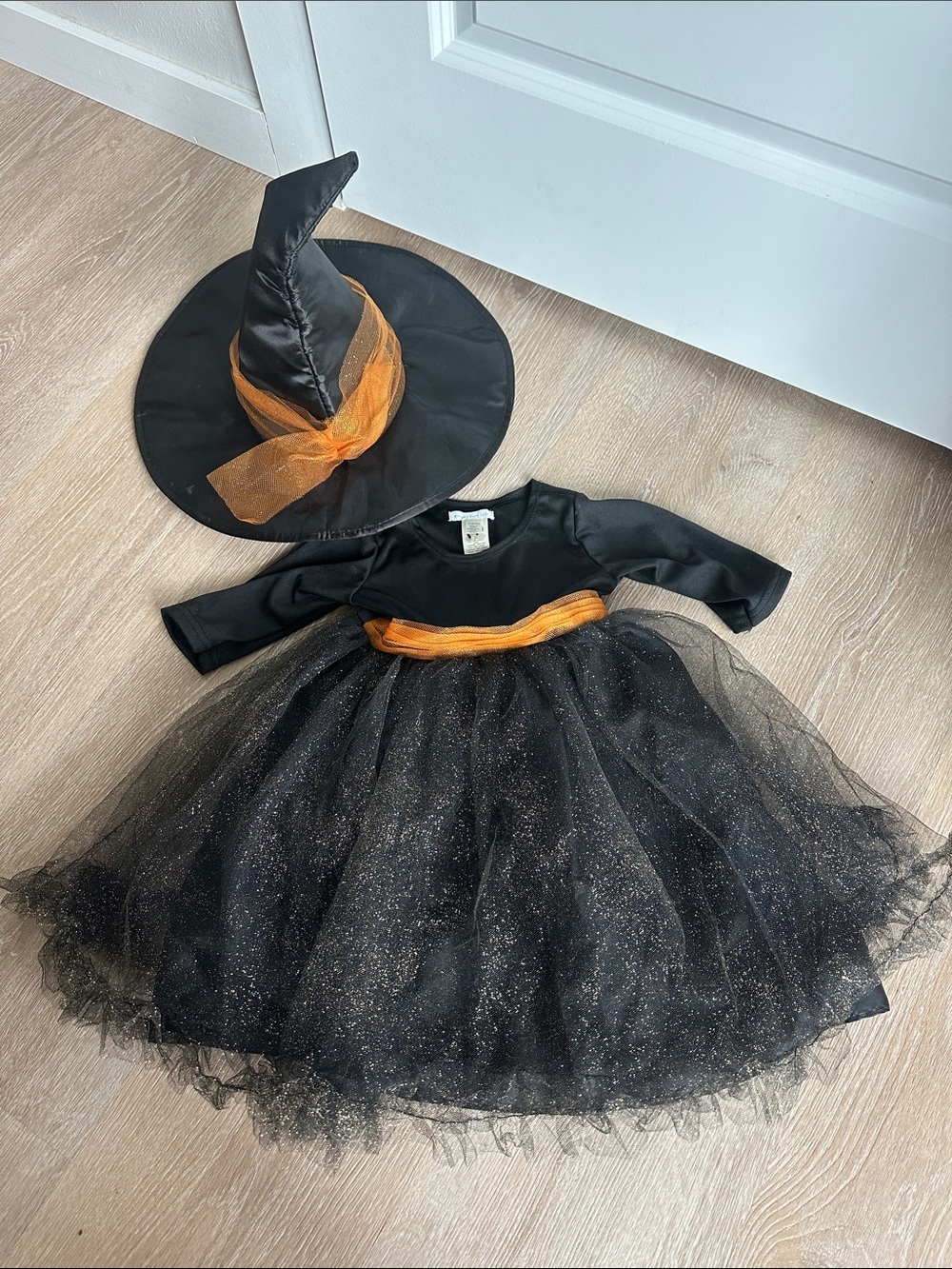 Pottery Barn Kids Baby Witch Tutu Halloween Costume Black Orange Glitter 12-24M